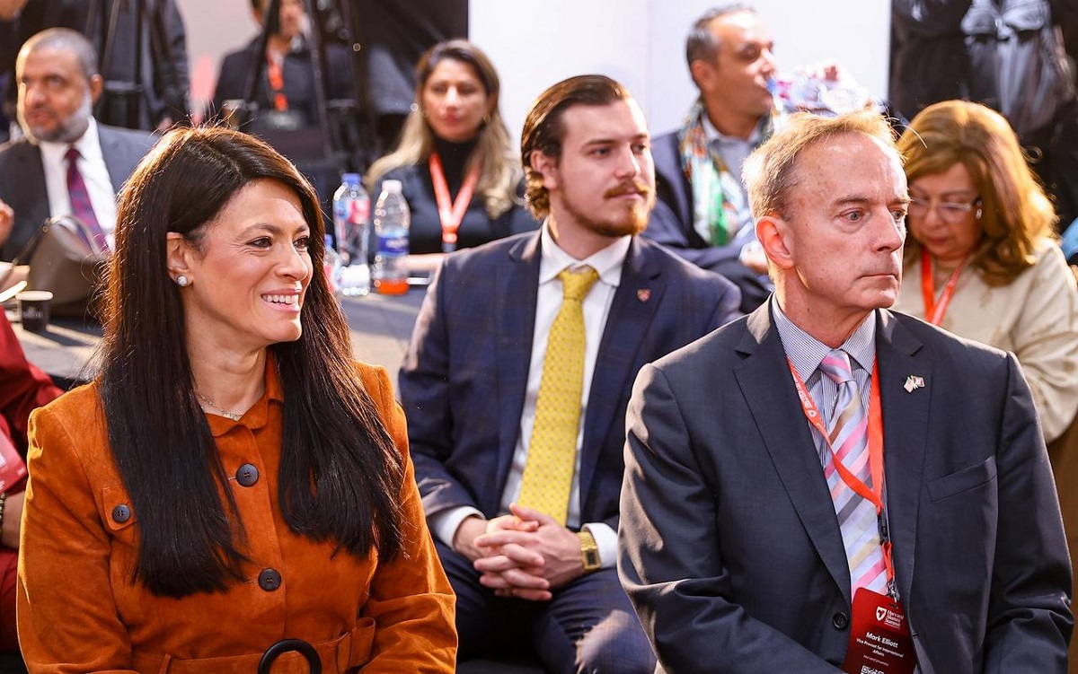 المشاط تشارك بقمة خريجي «هارفارد» بالمتحف الكبير